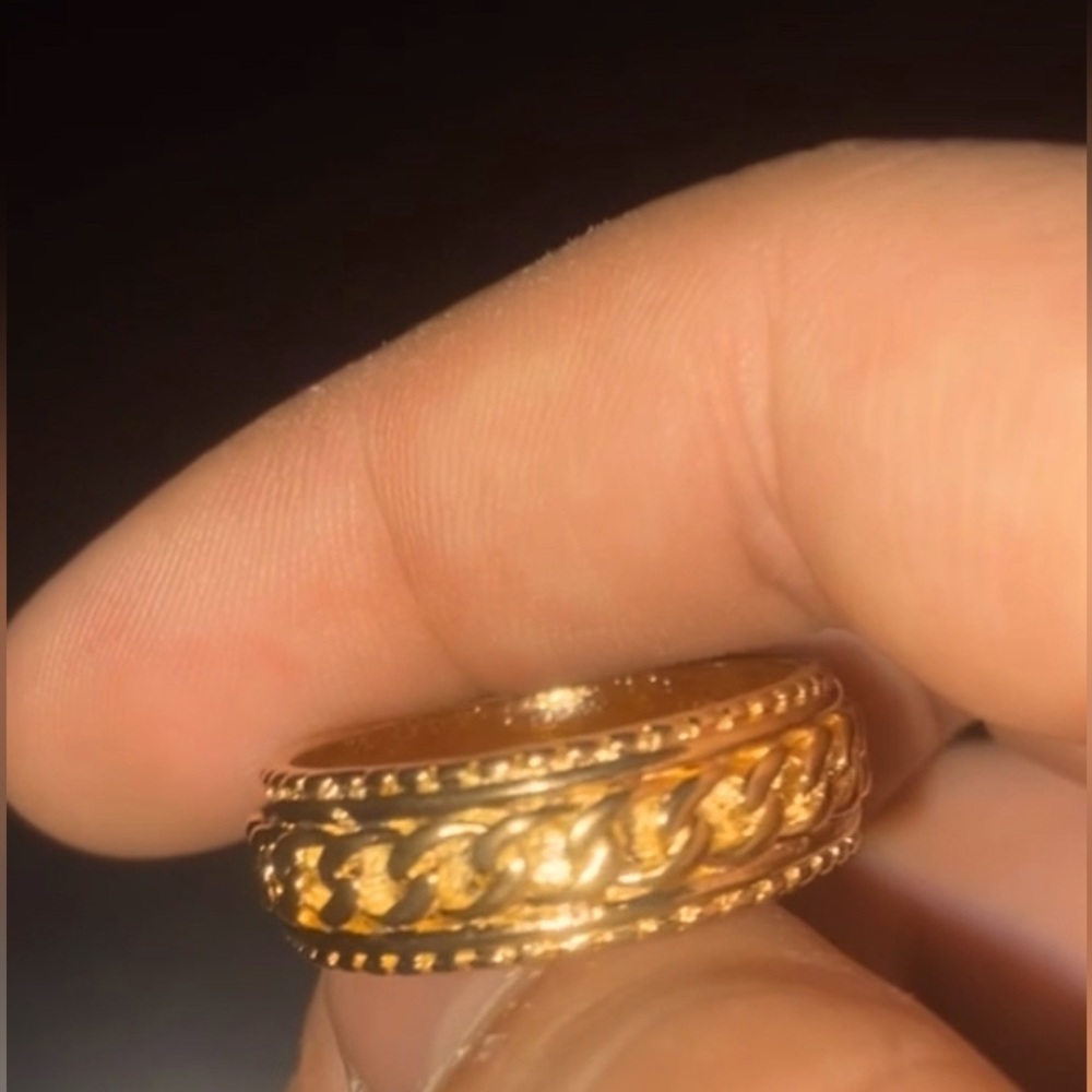 9k Gold Ring